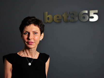 „Bet365“ bendrovės įkūrėja uždirba neįtikėtinas pinigų sumas